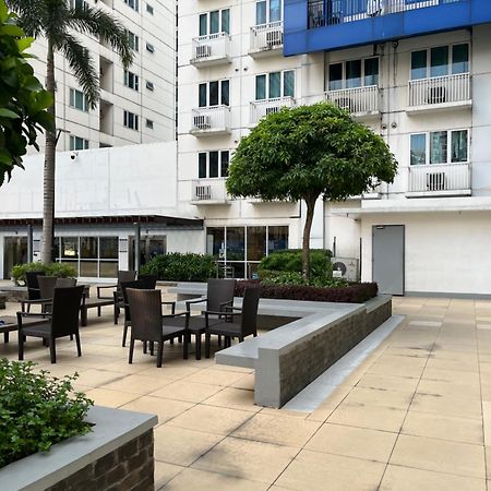 Azenith Staycation At Sea Residences Moa Pasay Eksteriør billede